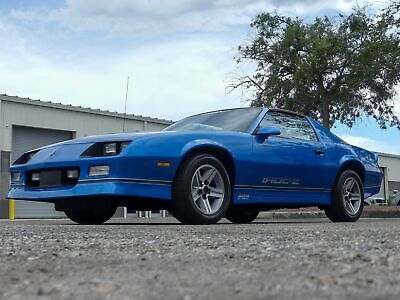 Chevrolet-Camaro-Coupe-1985-15