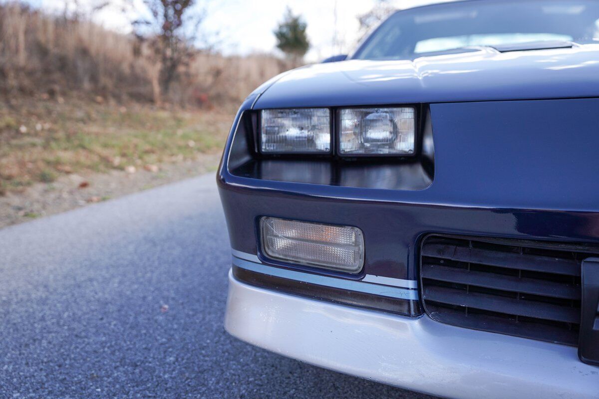 Chevrolet-Camaro-Coupe-1985-15