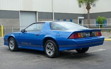 Chevrolet-Camaro-Coupe-1985-21