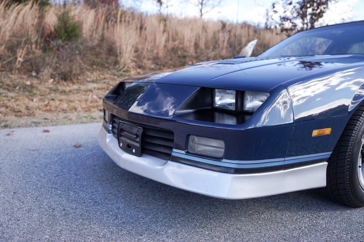 Chevrolet-Camaro-Coupe-1985-30