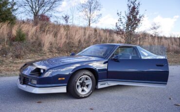 Chevrolet-Camaro-Coupe-1985-36