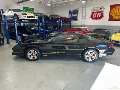 Chevrolet-Camaro-Coupe-1987-4