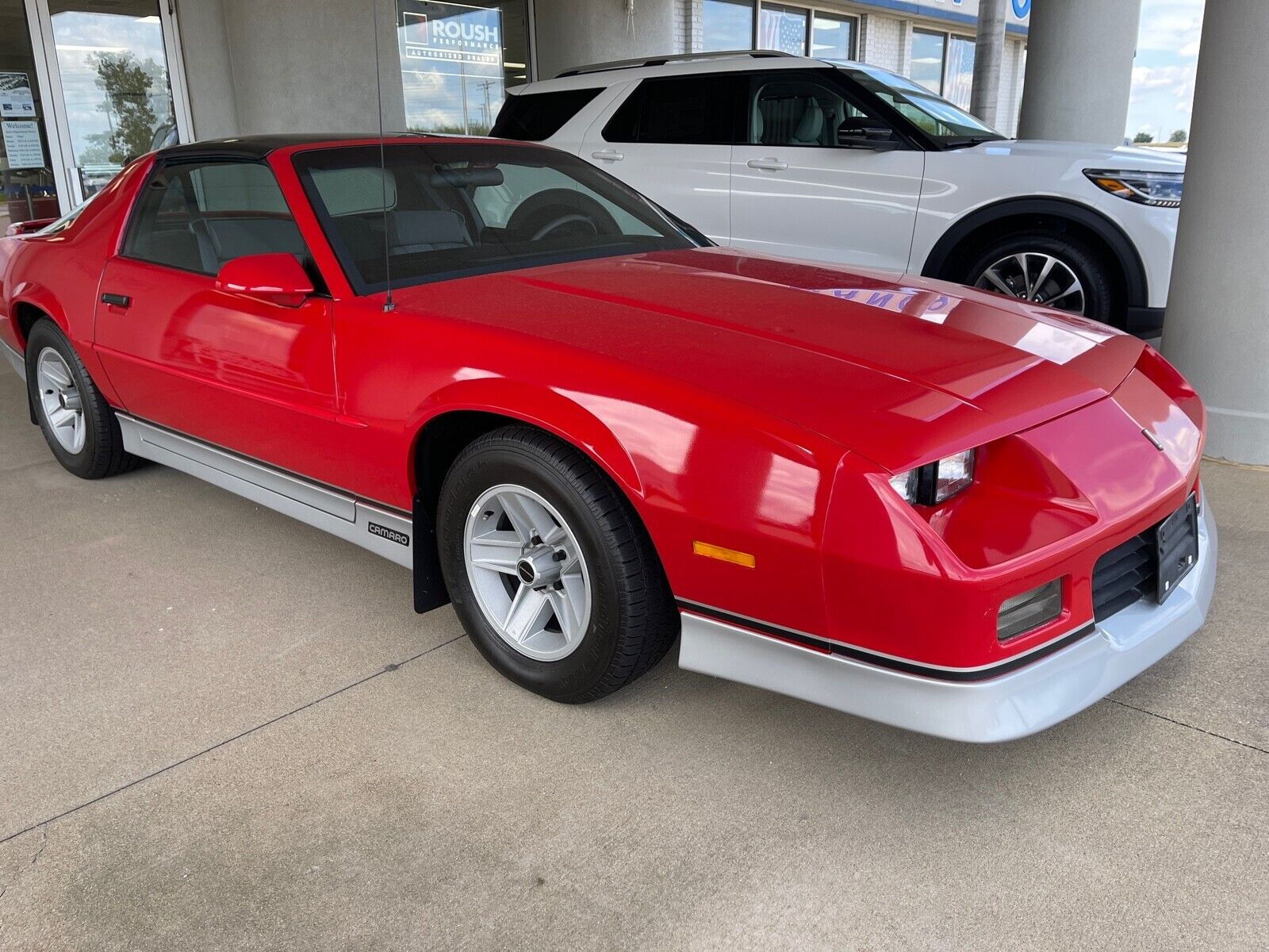 Chevrolet-Camaro-Coupe-1988-3