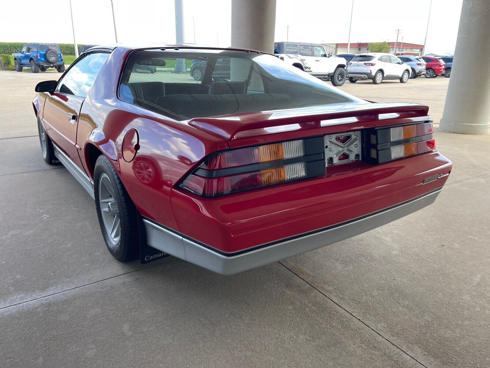 Chevrolet-Camaro-Coupe-1988-7