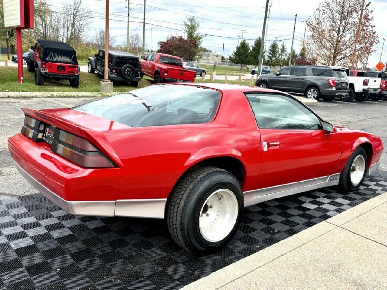 Chevrolet-Camaro-Coupe-1988-7