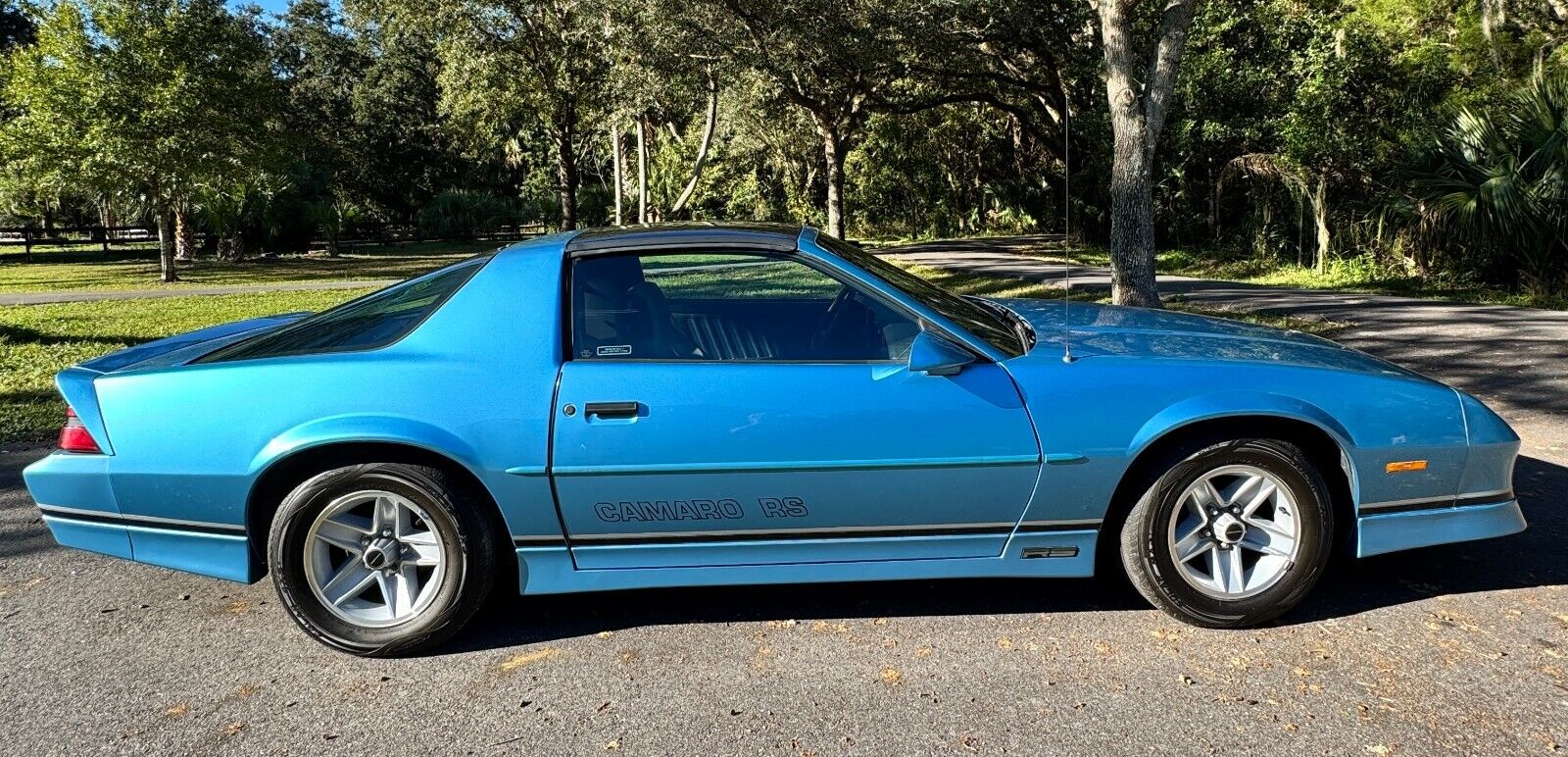 Chevrolet Camaro Coupe 1989