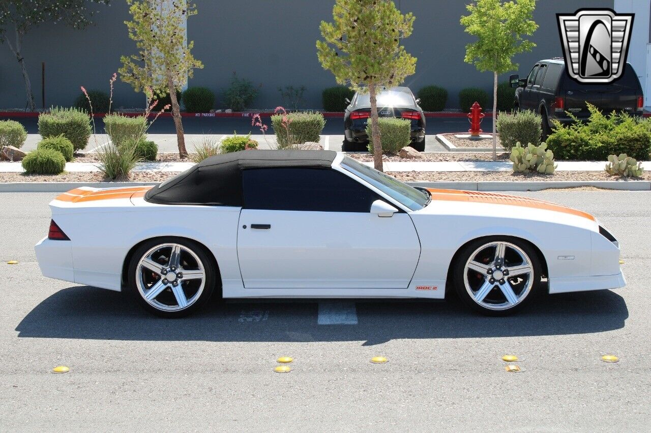 Chevrolet-Camaro-Coupe-1989-9