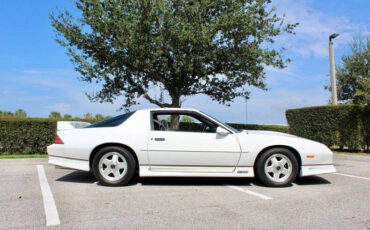 Chevrolet-Camaro-Coupe-1991-1