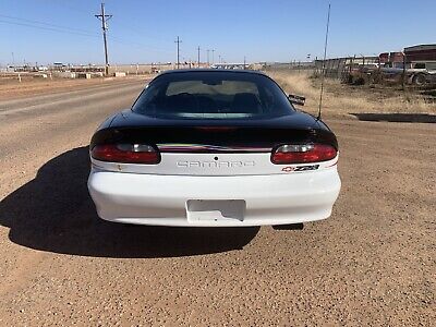 Chevrolet-Camaro-Coupe-1993-2