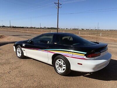 Chevrolet-Camaro-Coupe-1993-4