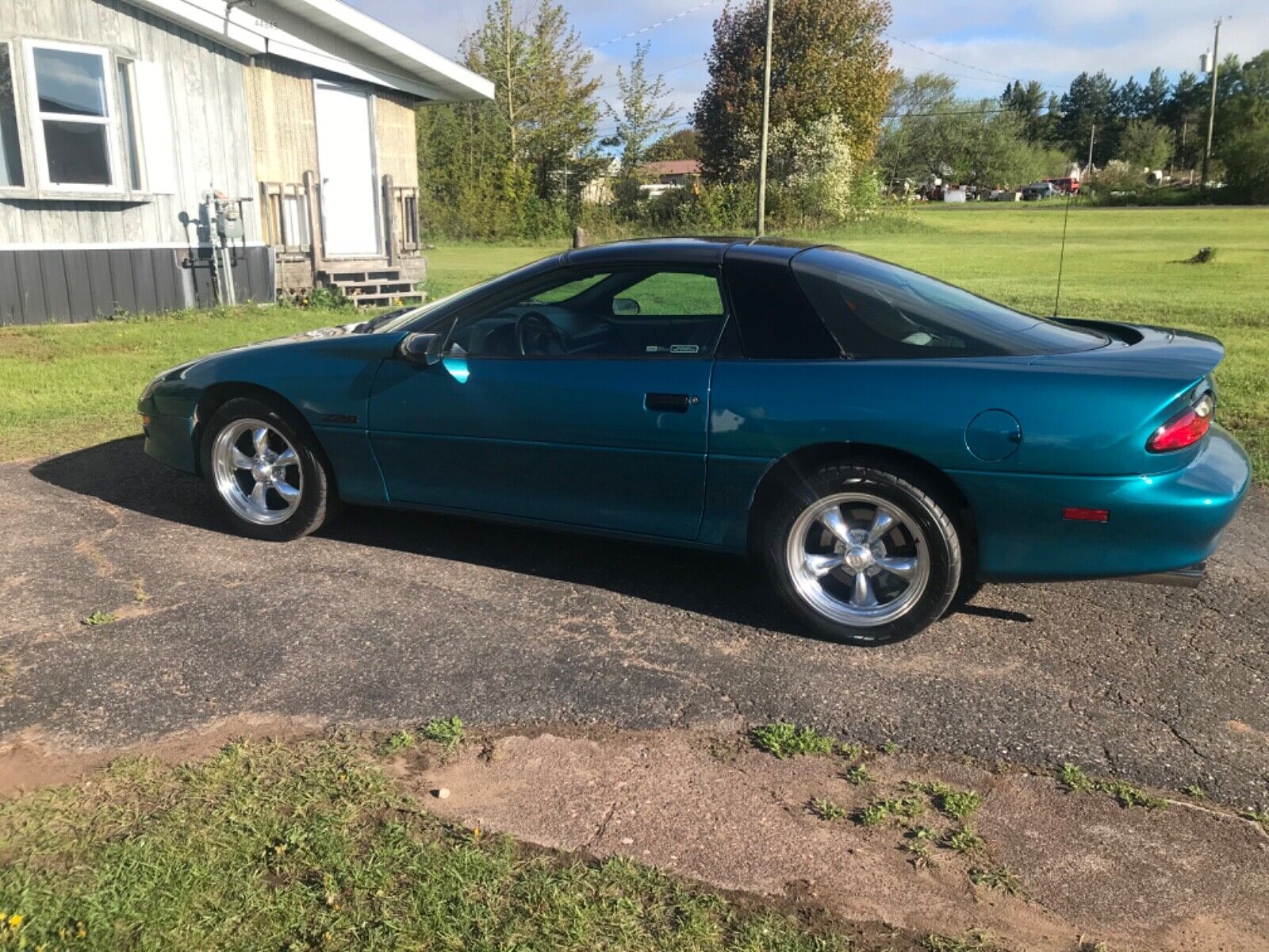 Chevrolet-Camaro-Coupe-1995-12