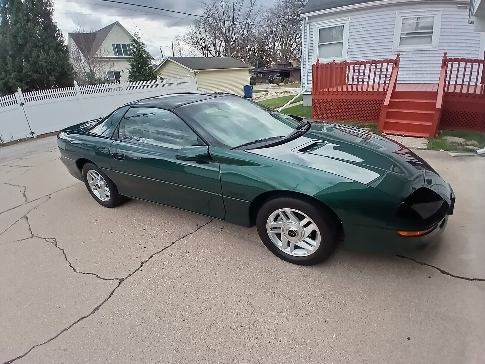 Chevrolet-Camaro-Coupe-1995-4