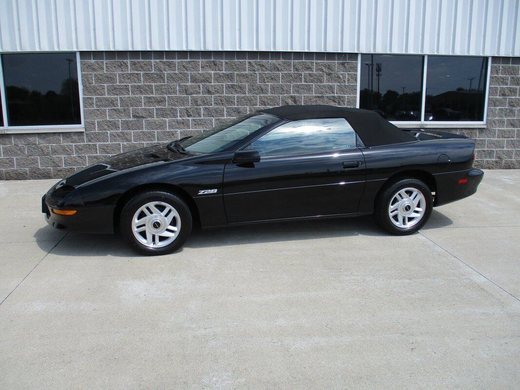 Chevrolet-Camaro-Z28-Convertible-1995-22