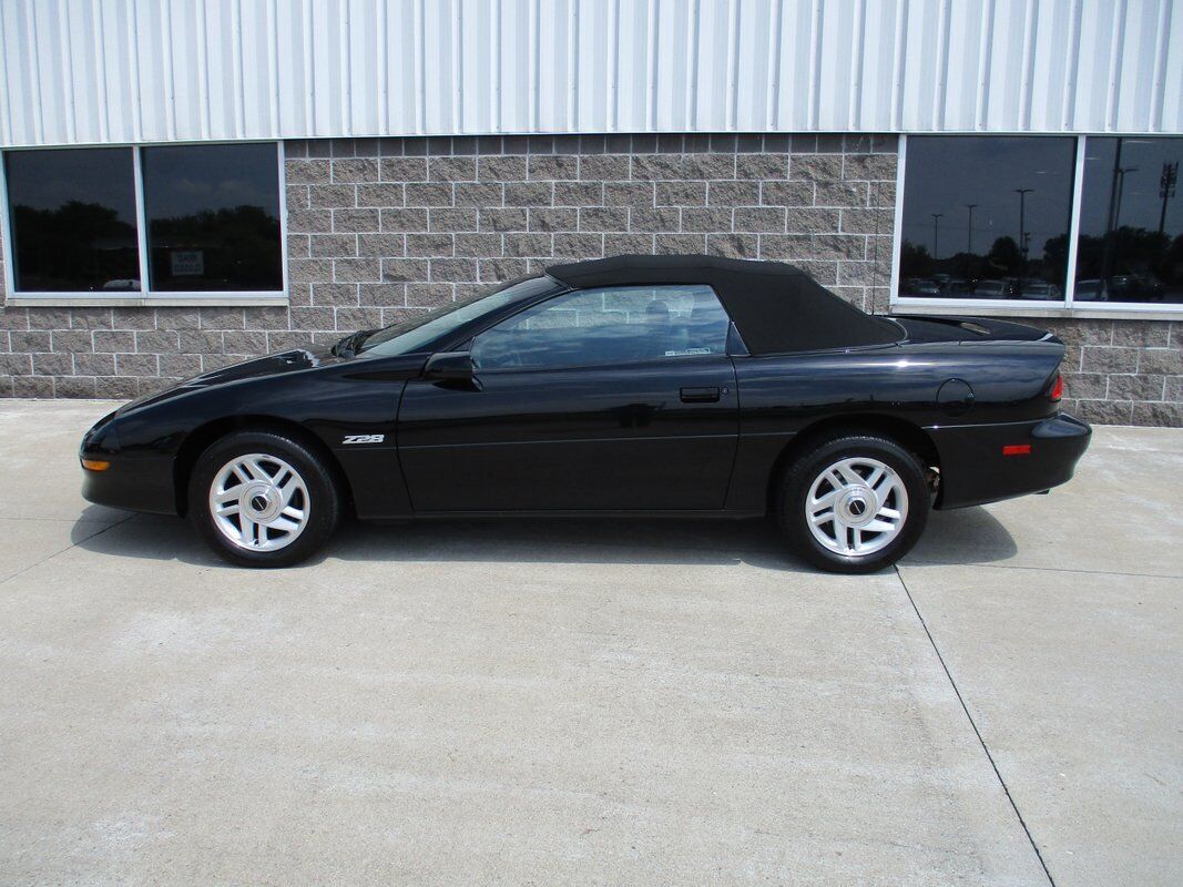 Chevrolet-Camaro-Z28-Convertible-1995-23