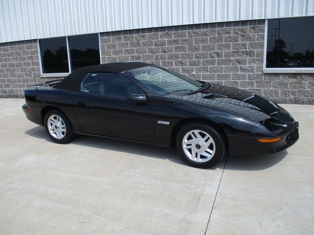 Chevrolet-Camaro-Z28-Convertible-1995-5