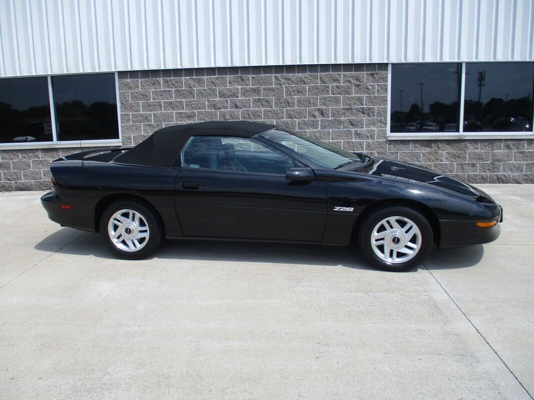 Chevrolet-Camaro-Z28-Convertible-1995-6