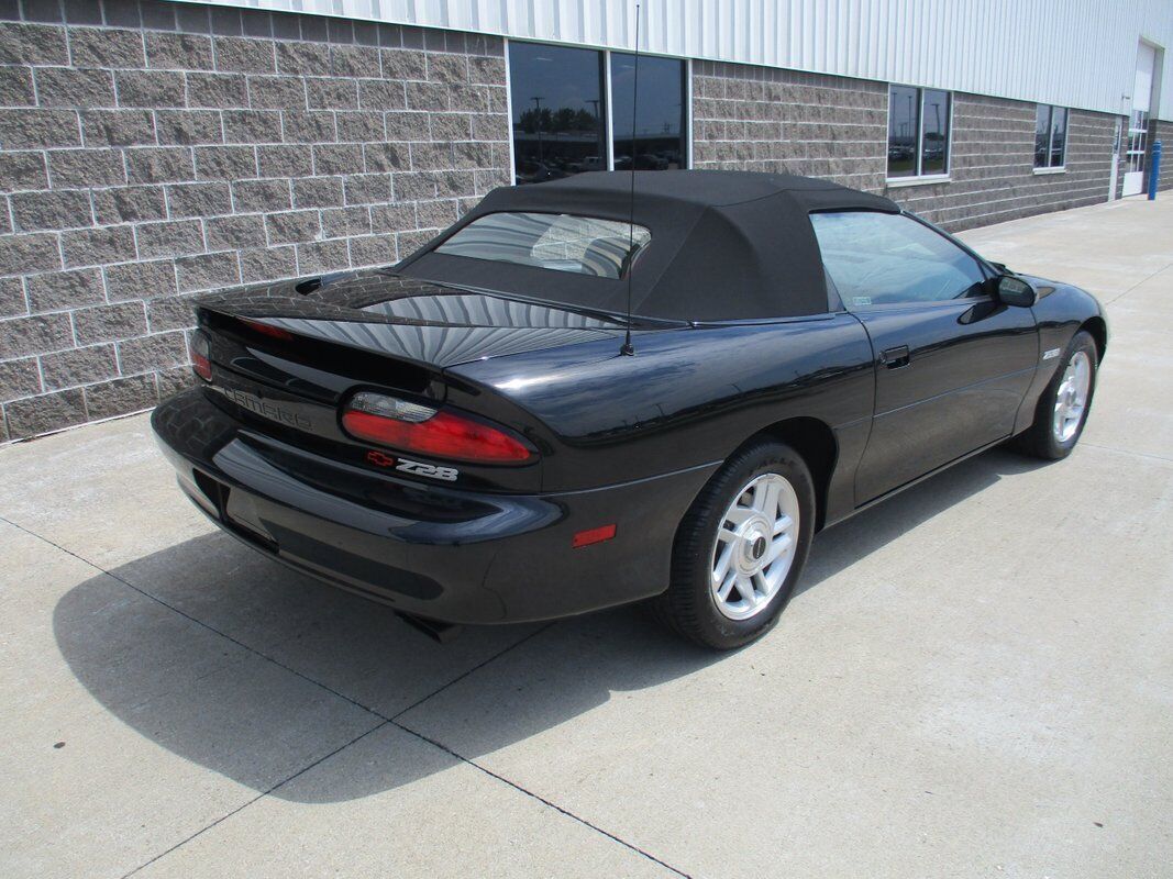 Chevrolet-Camaro-Z28-Convertible-1995-9