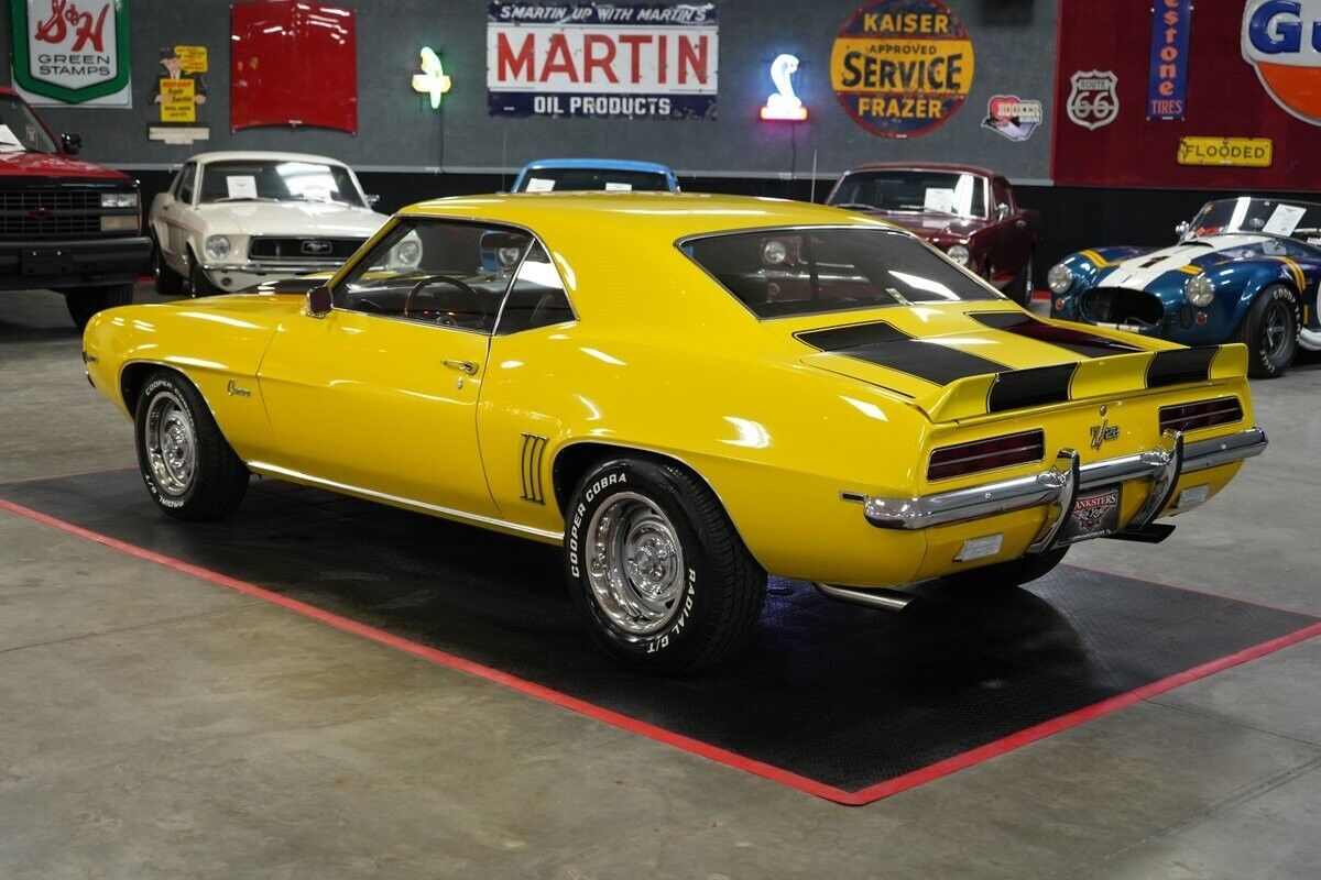 Chevrolet-Camaro-Z28-Style-Coupe-1969-6