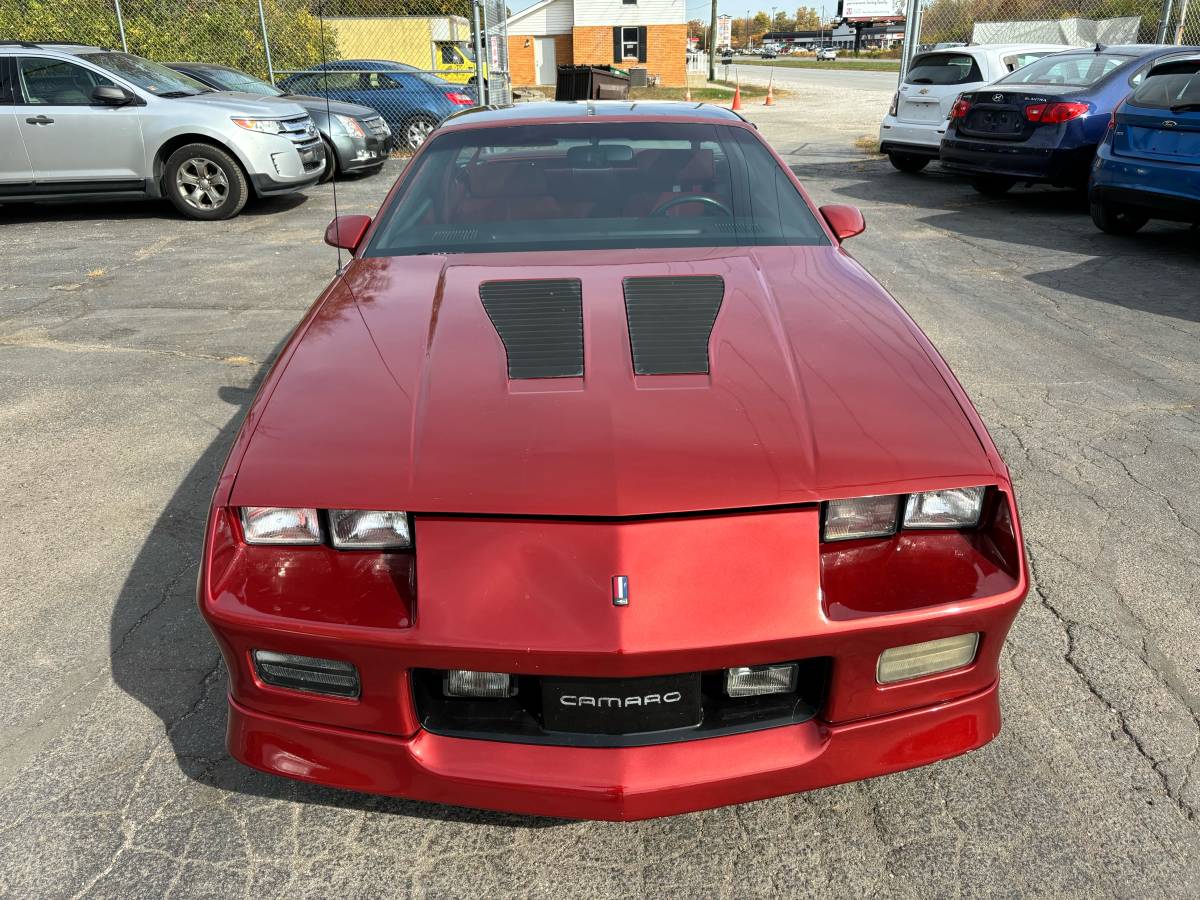 Chevrolet-Camaro-iroc-z-1989-2