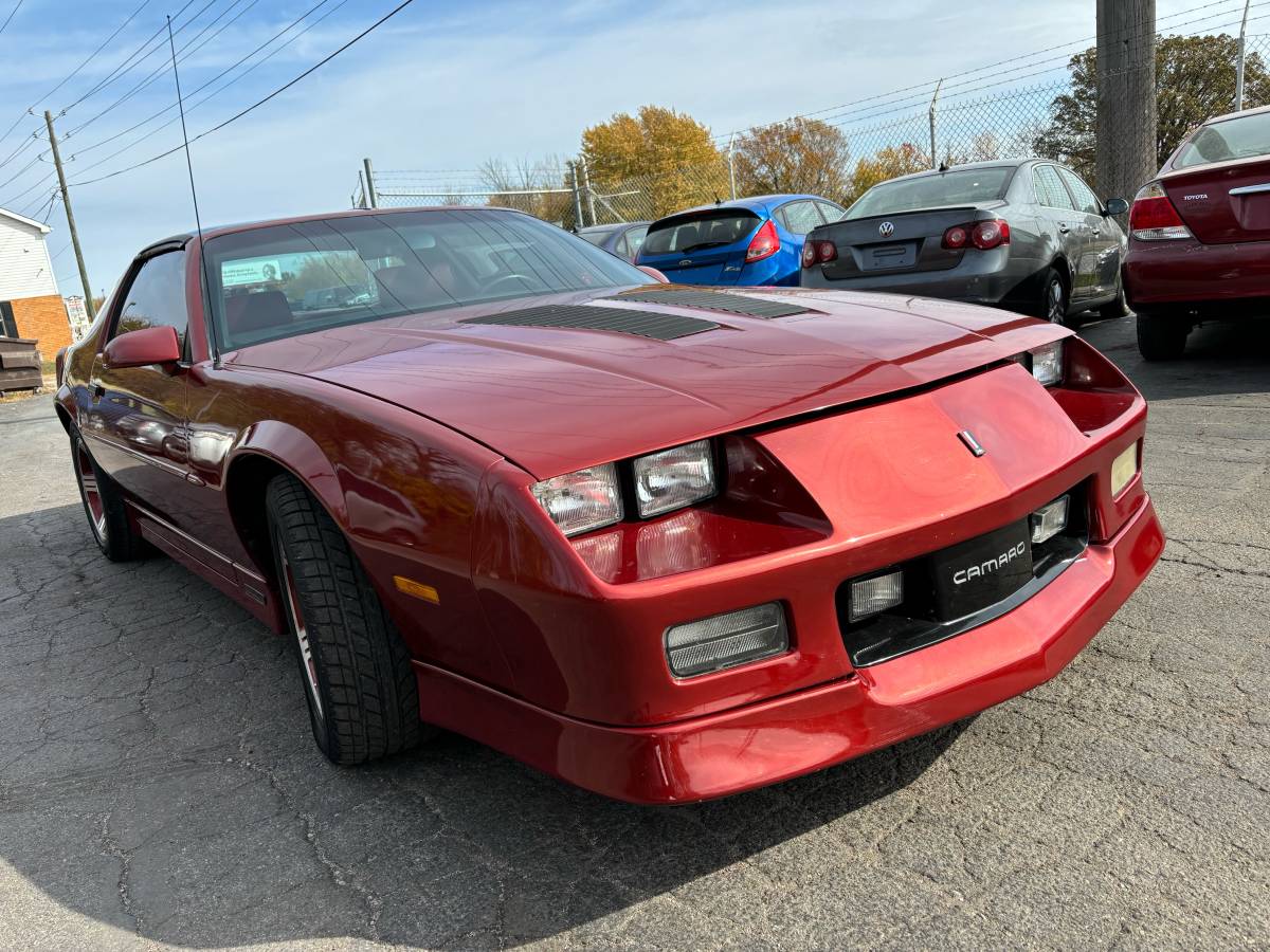 Chevrolet-Camaro-iroc-z-1989-3