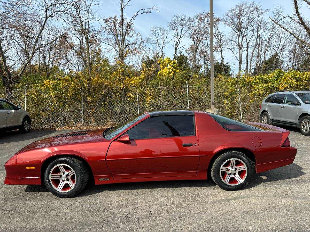 Chevrolet-Camaro-iroc-z-1989-8