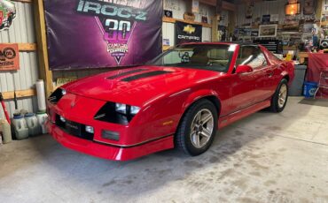 Chevrolet-Camaro-iroc-z28-1987-14