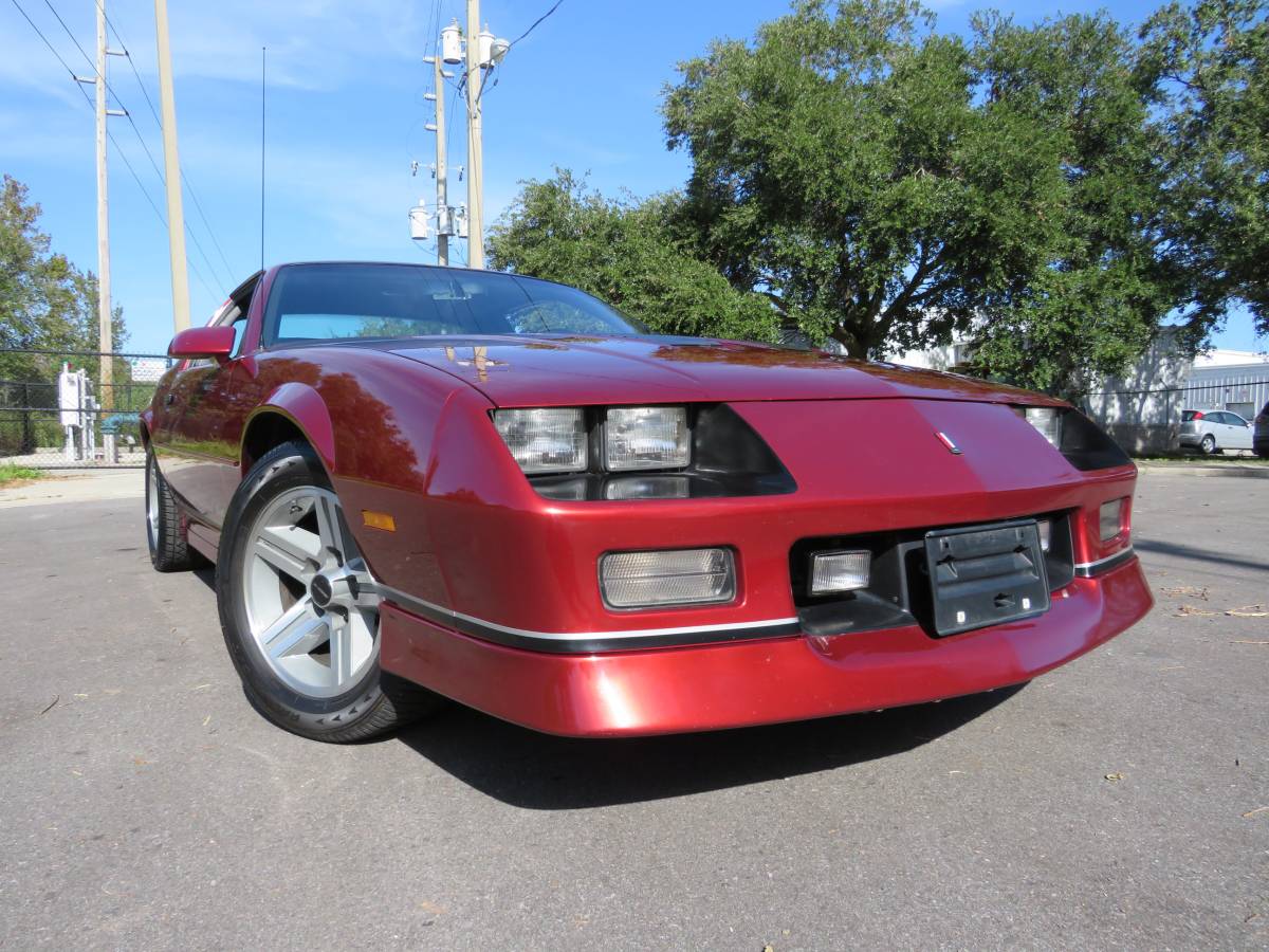 Chevrolet-Camaro-iroc-z28-1987-2