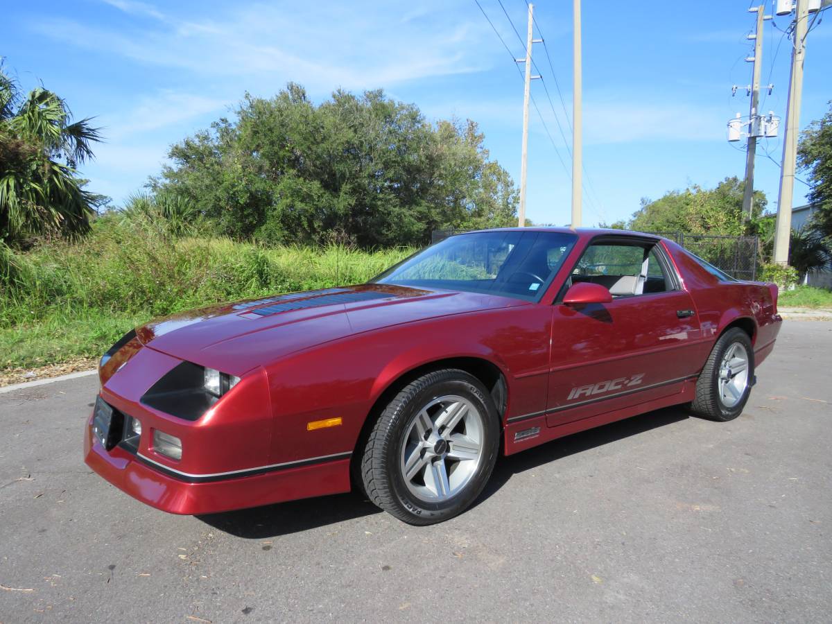 Chevrolet-Camaro-iroc-z28-1987