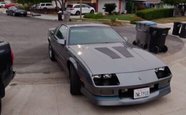 Chevrolet-Camaro-iroc-z28-1988-14