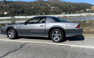 Chevrolet-Camaro-iroc-z28-1988-5