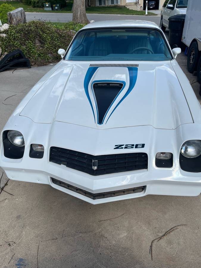 Chevrolet-Camaro-z28-1979-10