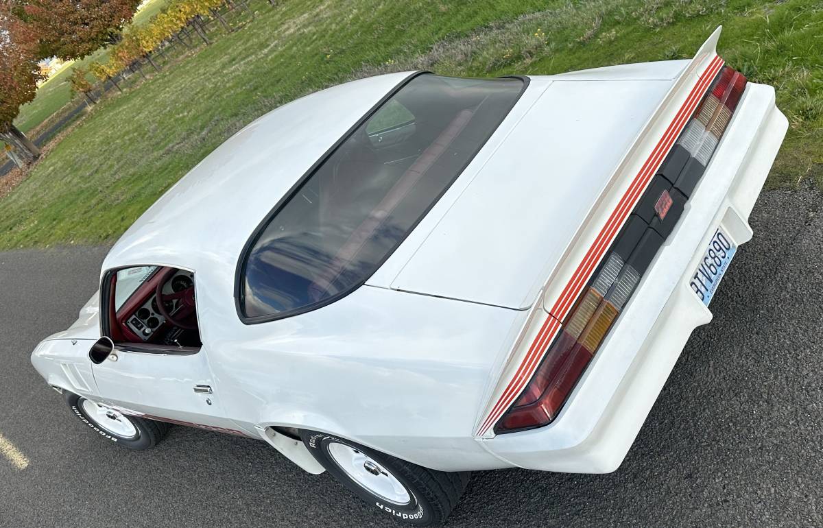 Chevrolet-Camaro-z28-1980-3