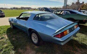 Chevrolet-Camaro-z28-1981-3