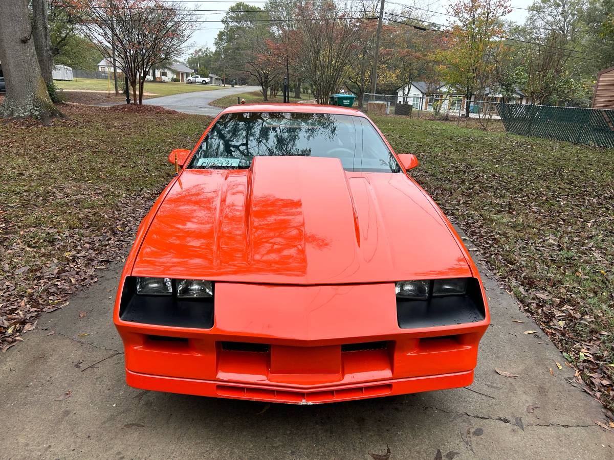 Chevrolet-Camaro-z28-1984-1