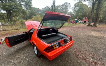 Chevrolet-Camaro-z28-1984-11