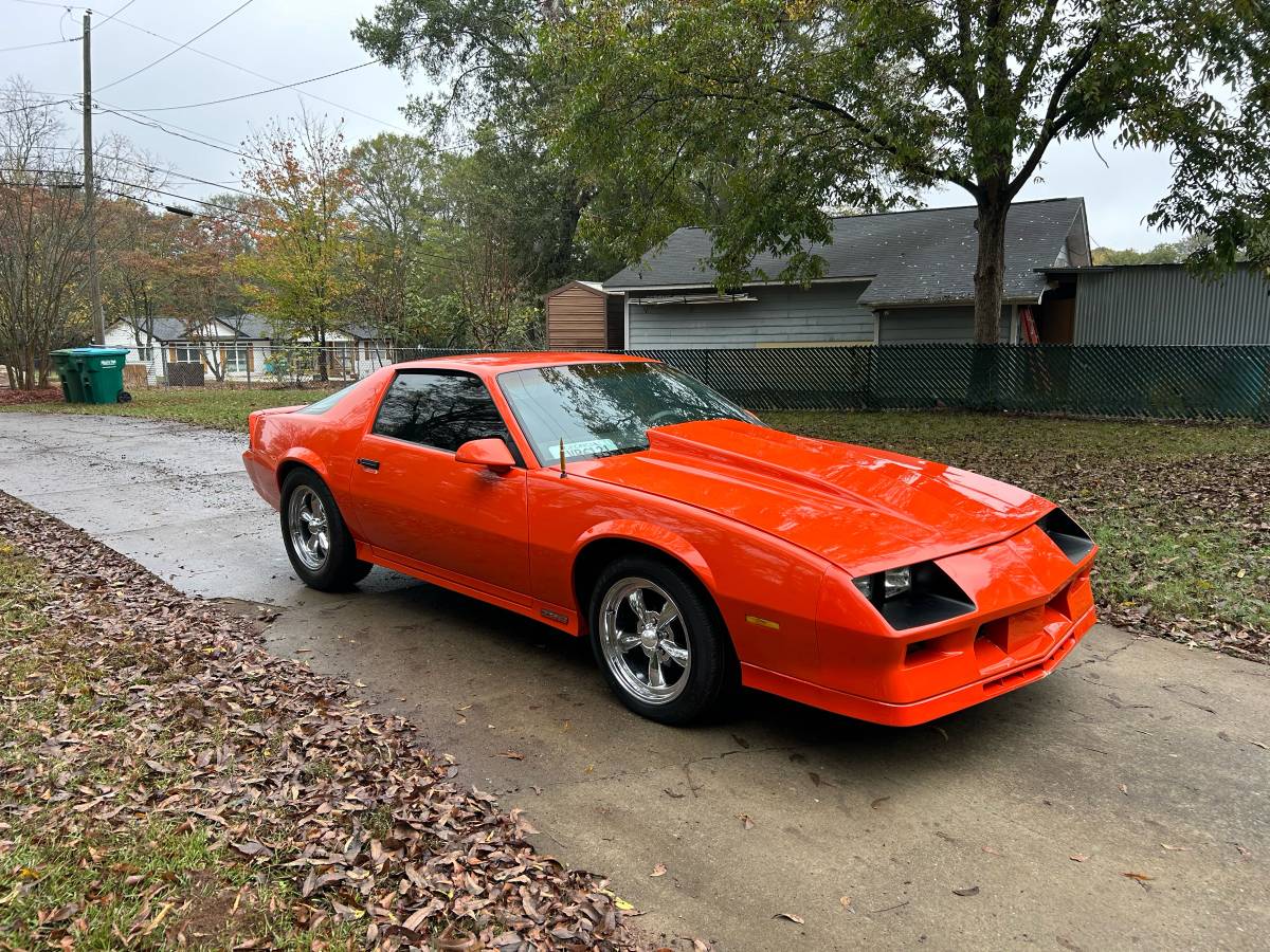 Chevrolet-Camaro-z28-1984-2