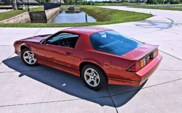 Chevrolet-Camaro-z28-1988-1