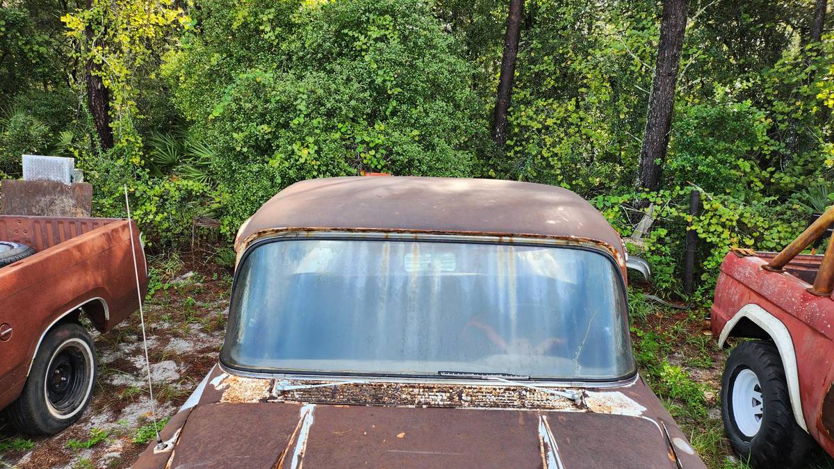 Chevrolet-Cameo-pickup-1957-5