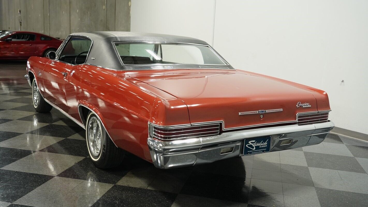 Chevrolet-Caprice-1966-7