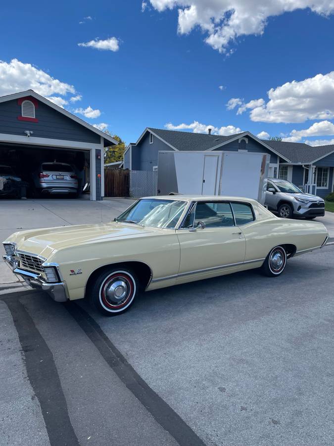 Chevrolet-Caprice-1967-1