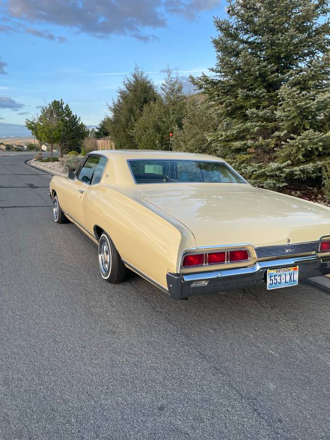 Chevrolet-Caprice-1967-10