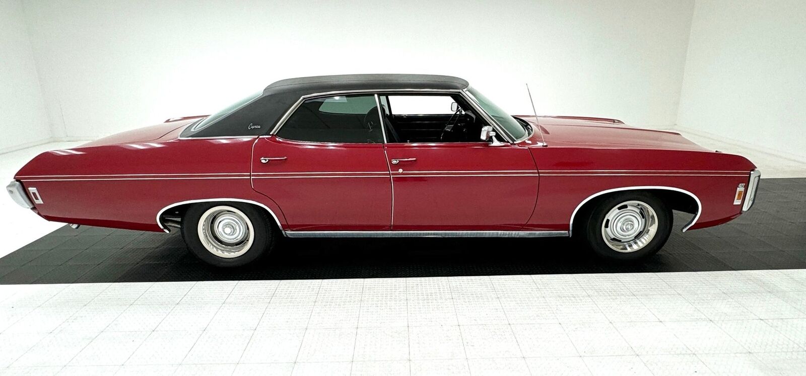 Chevrolet-Caprice-Berline-1969-5