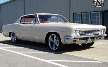 Chevrolet-Caprice-Coupe-1966-9