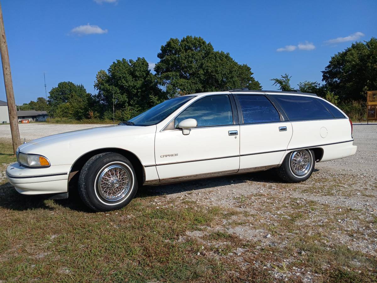 Chevrolet-Caprice-classic-1991-3