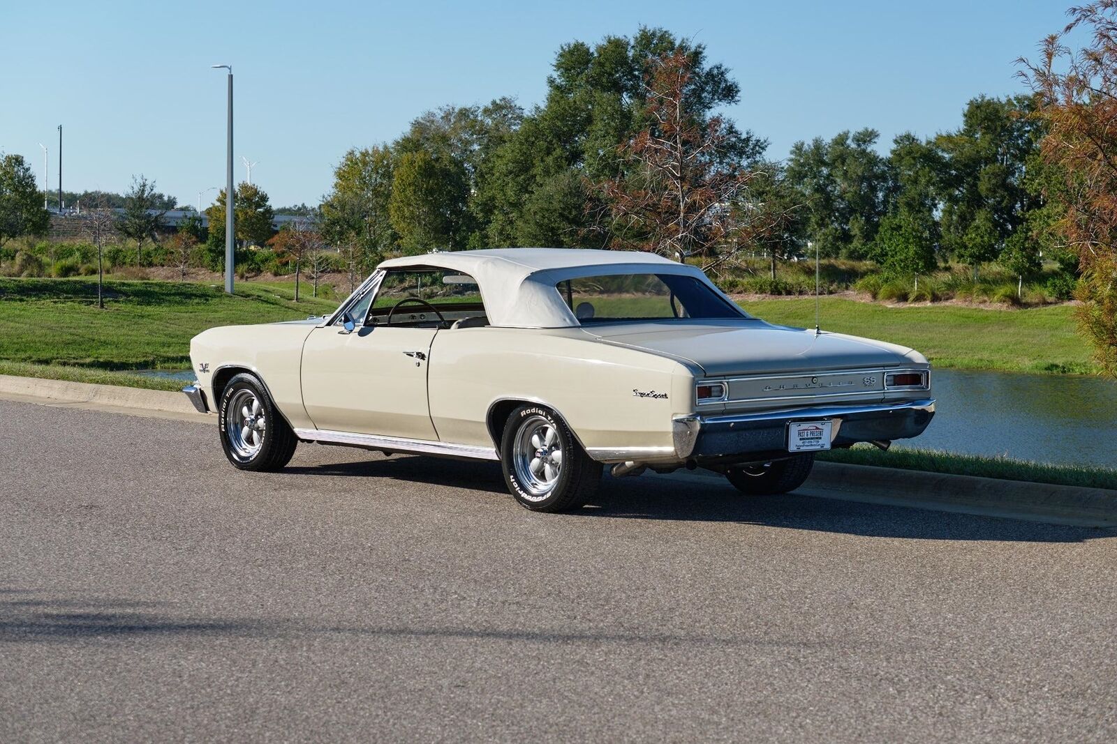 Chevrolet-Chevelle-1966-11