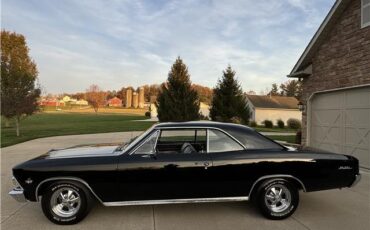 Chevrolet-Chevelle-1966-12