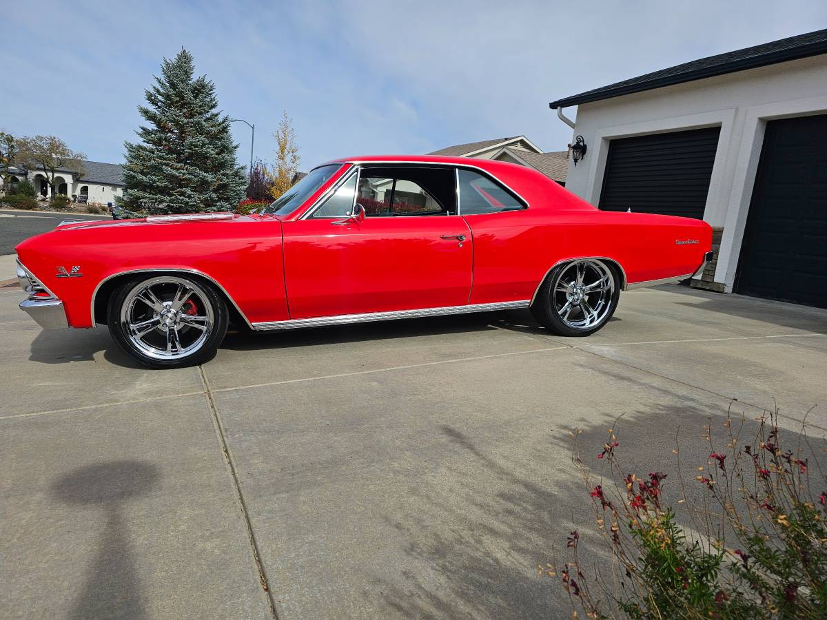 Chevrolet-Chevelle-1966-16