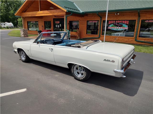 Chevrolet-Chevelle-Cabriolet-1964-12