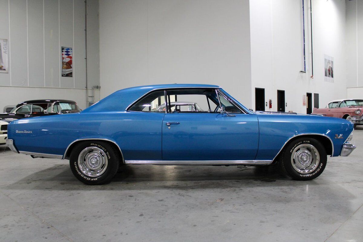 Chevrolet-Chevelle-Coupe-1966-8