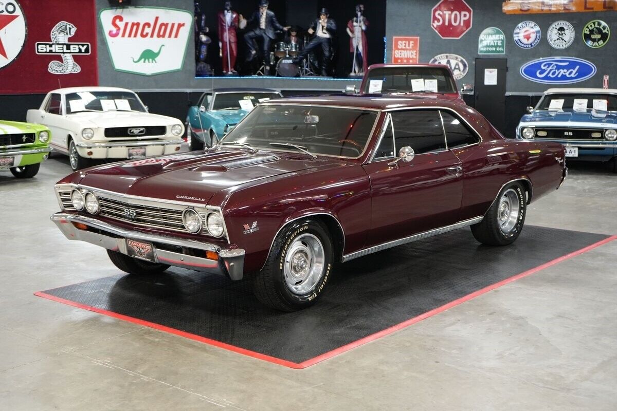 Chevrolet-Chevelle-Coupe-1967-1